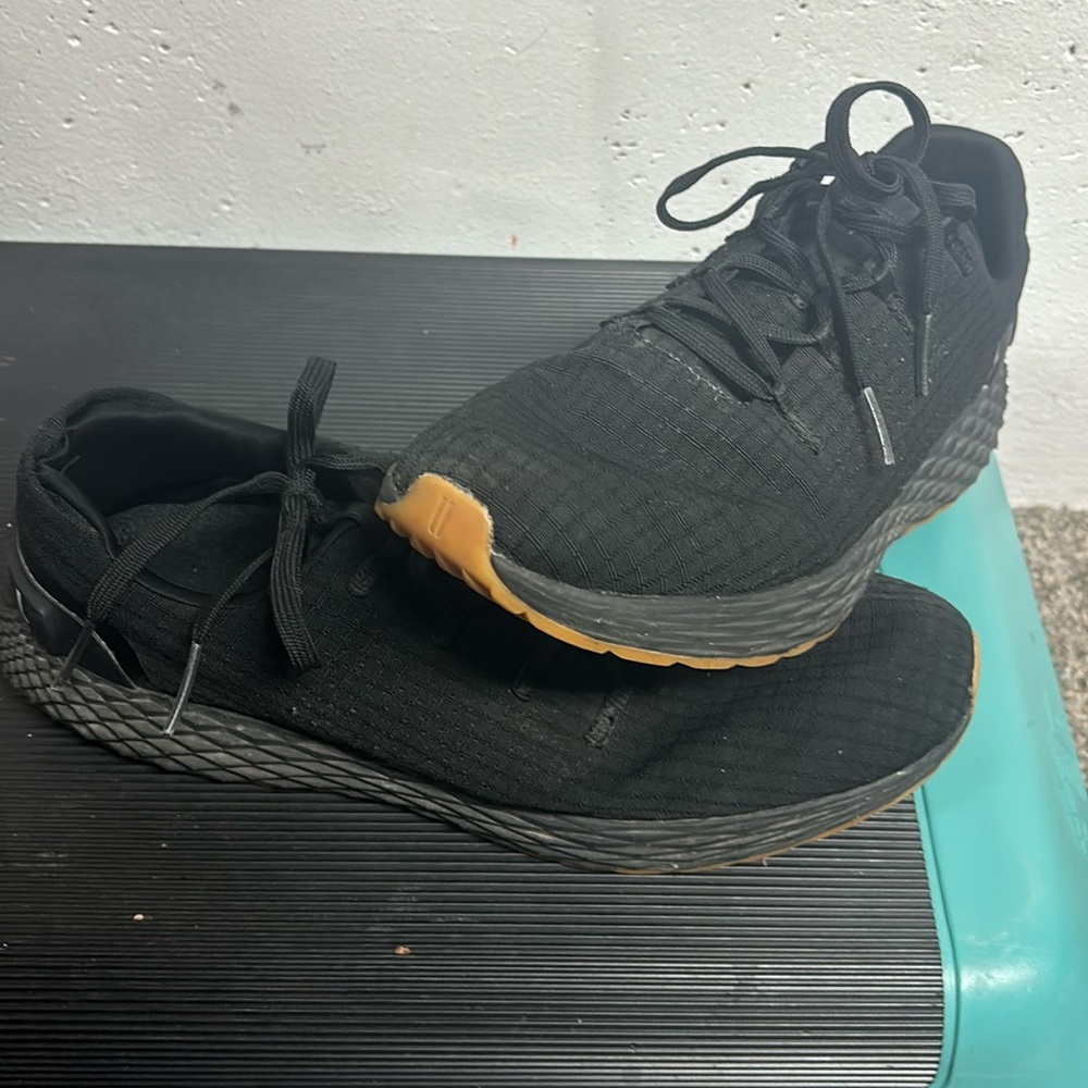 NoBull rip stop runner size 11.5. Very good condition